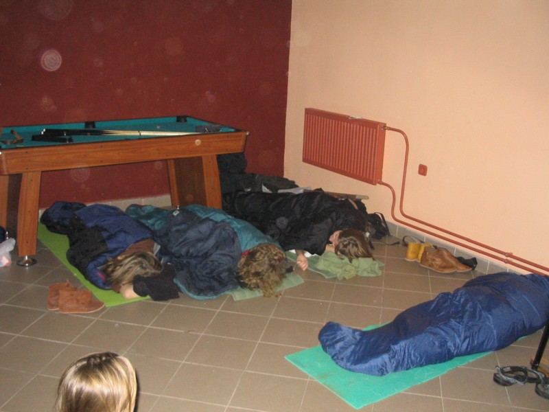 Nechte nás už spát!