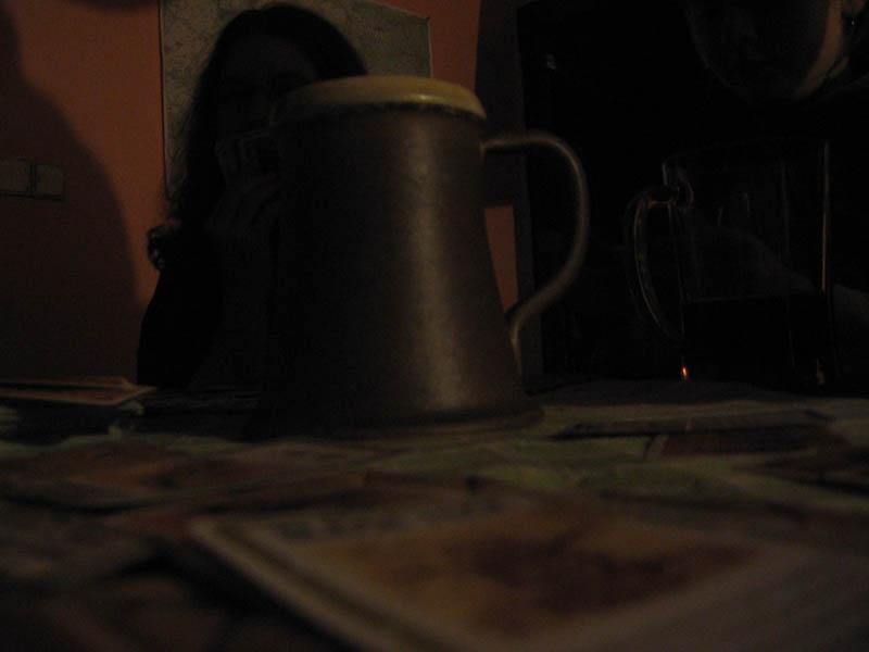 Kdopak se nám to skrývá za korbelem?