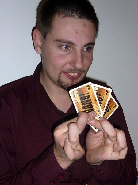 Jak má člověk vědět, na koho střílí?