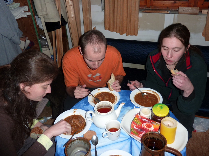 Herci si dávají do nosu