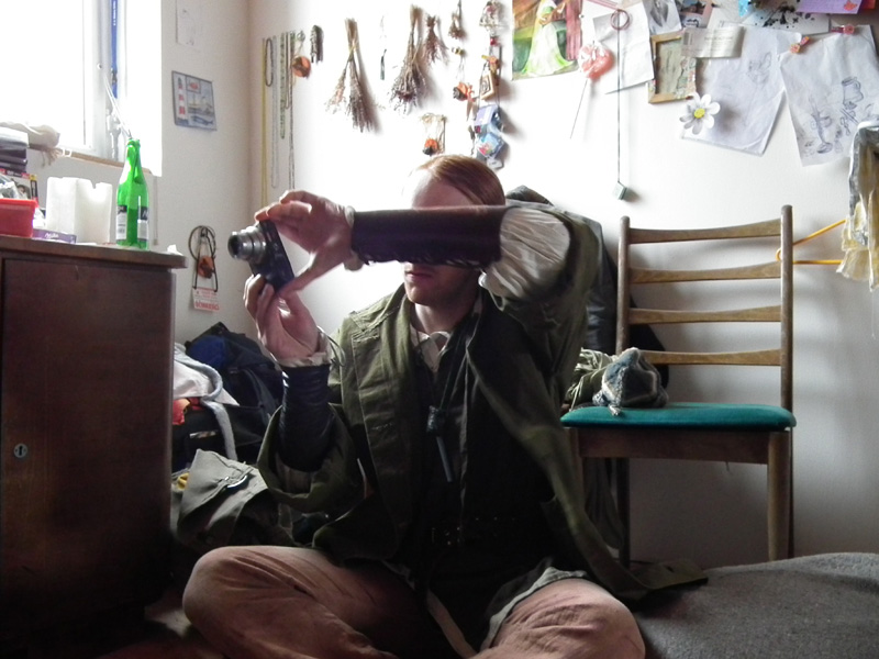 Režisér Edhel zkouší, odkud nasnímat scénu