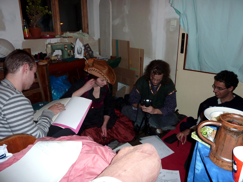 Skupina pod vedením režiséra Edhela