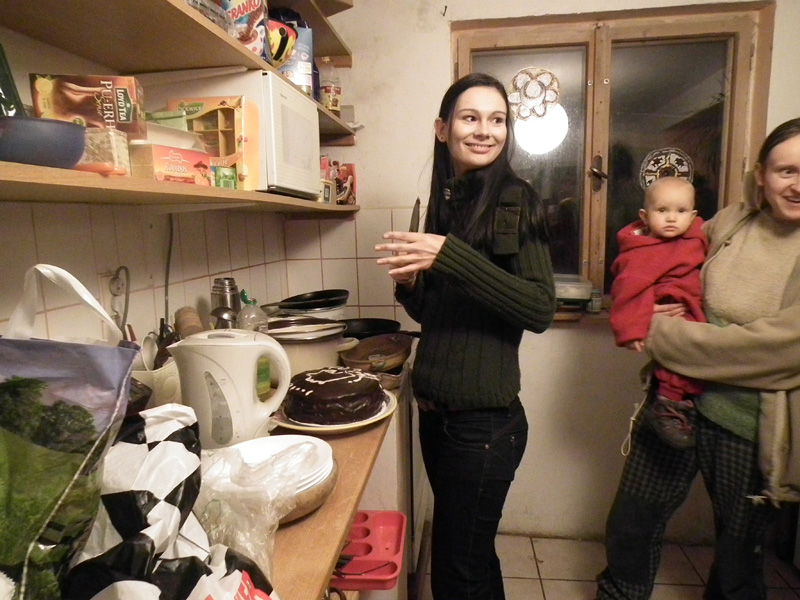 Bylo bezpečné dávat Maiře do ruky nůž?