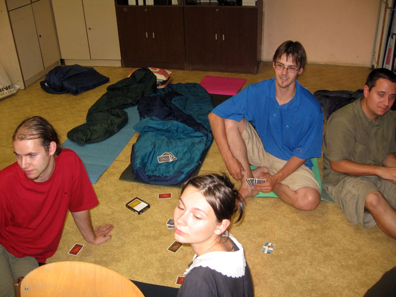 Studený nohy schovám rychle pod peřiny