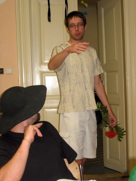 Nikdo z vás, kdo tady sedí...