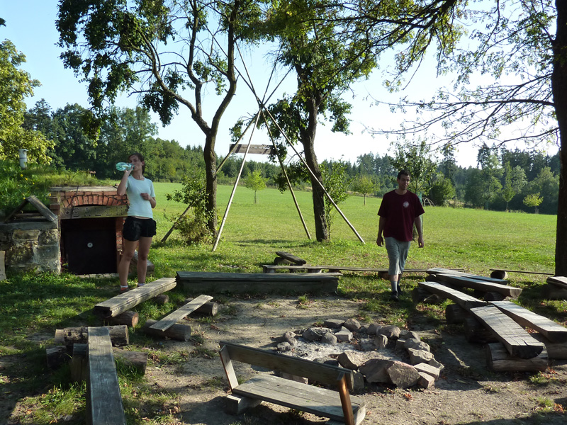 Hrdinové se vydavají znovuoživit Tangrob