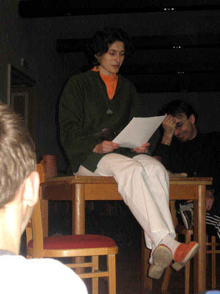 A Sali nám přečte drakodoupácký večerníček