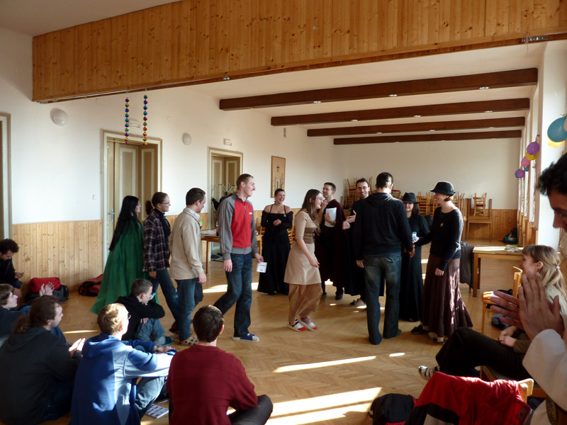 Pro šesté místo naokol jde Katyja Balrog a spol. 