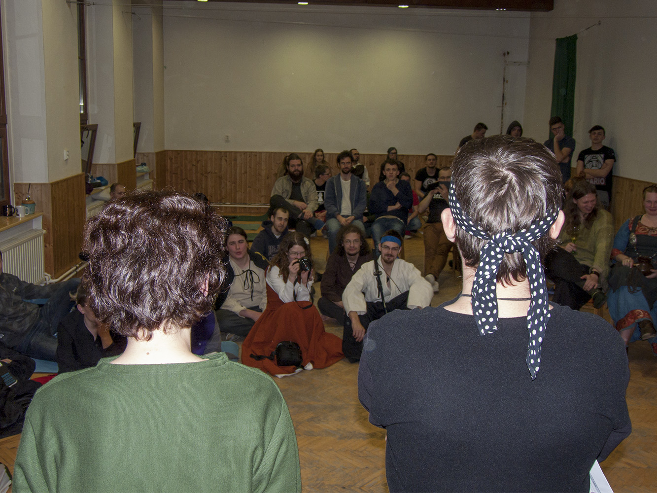 Tradiční zahájení z netradičního úhlu